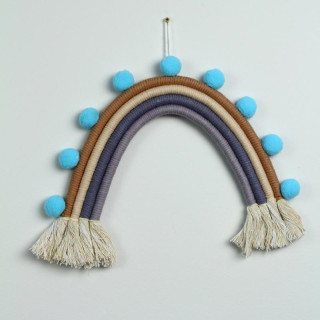 Farebná visiaca ozdoba na stenu v podobe dúhy