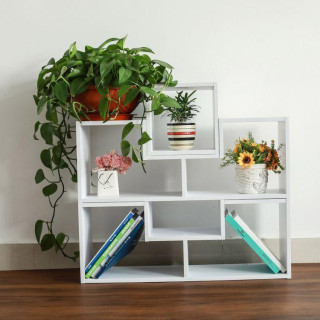 Modulový regál bielej farby