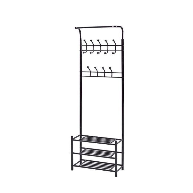 Čierny vešiak s regálmi na topánky