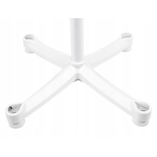 Stojací vešiak na oblečenie v bielej farbe