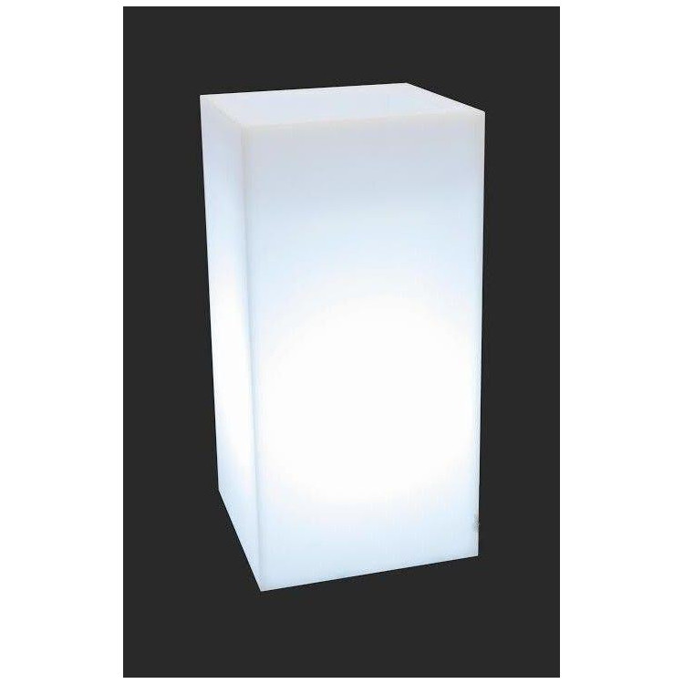 Vysoký kvetináč s LED osvetlením