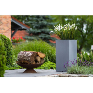 Vysoký kvetináč s LED osvetlením