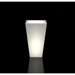 Kvetináč s LED osvetlením do záhrady