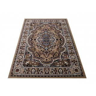 Nádherný koberec v červenej farbe