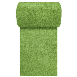 Krásny behúň v zelenej farbe