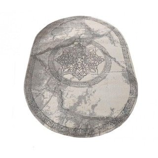 Sivý oválny koberec s ornamentom