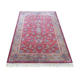 Exkluzívny červený hodvábny koberec