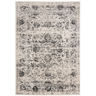 Sivý koberec so vzorom