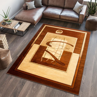 Moderný koberec hnedej farby