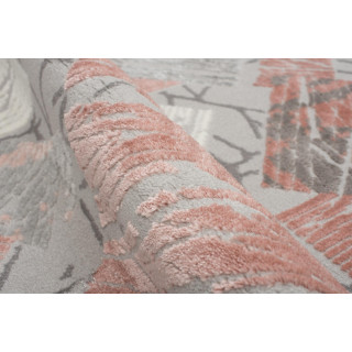 Koberec s geometrickým vzorom v ružovej farbe