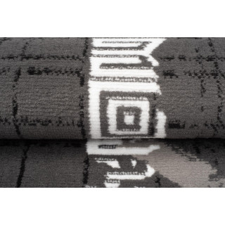 Tmavosivý koberec so vzorom