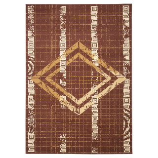 Hnedý koberec so vzorom