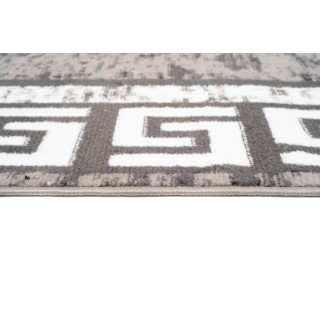 Koberec v tmavosivej farbe