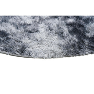 Okrúhly koberec v sivej farbe