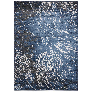 Vzorovaný koberec v tmavomodrej farbe