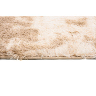 Béžový shaggy koberec