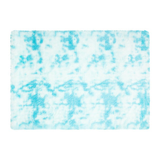 Moderný koberec modrej farby