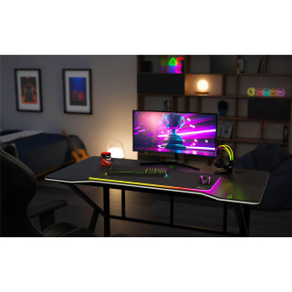 Čierny herný stôl Huzaro HERO 1.6 BLACK