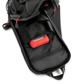 Črn nahrbtnik s torbico Diablo Chairs