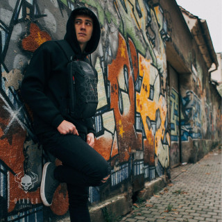 Črn nahrbtnik s torbico Diablo Chairs