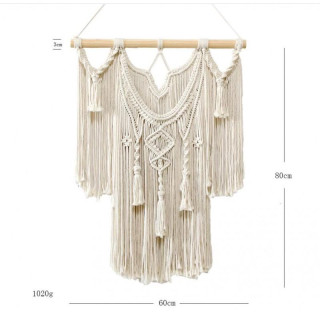 Pletená ozdoba makramé na stenu