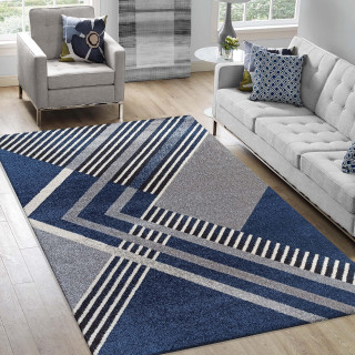 Modrý koberec so vzorom