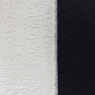 Krémový chlpatý koberec