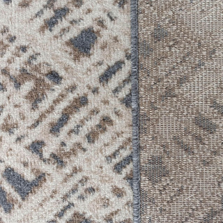 Koberec s moderným vzorom