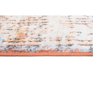 Krémový koberec s ornamentom