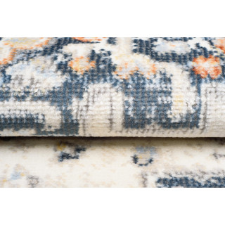 Koberec s kvetinovým vzorom v jemnej farbe