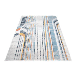 Sivý koberec s moderným vzorom