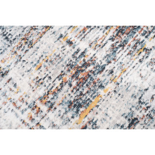 Vzorovaný koberec v sivej farbe