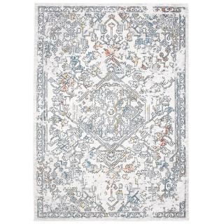 Koberec v krémovej farbe so vzorom