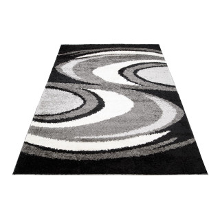 Chlpatý vzorovaný koberec