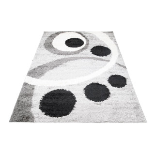 Sivý shaggy koberec so vzorom