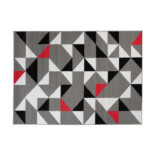 Sivo-červený koberec s trojuholníkovým vzorom
