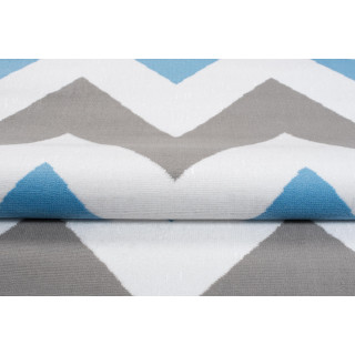 Vzorovaný viacfarebný koberec