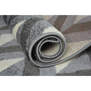 Koberec so vzorom sivej farby