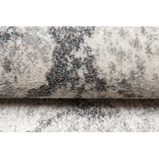 Svetlosivý koberec v elegantnom štýle