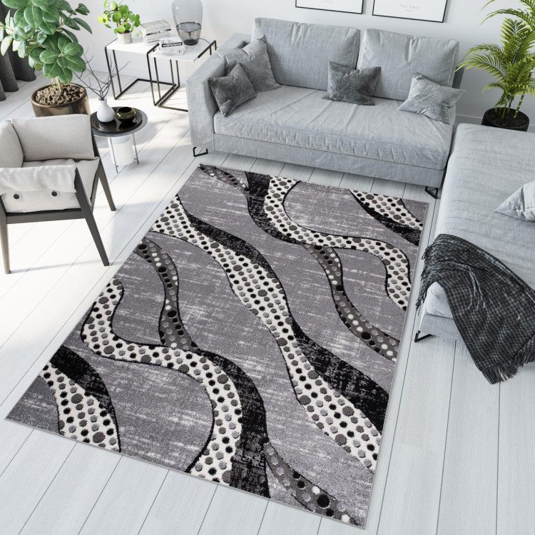 Moderný sivý koberec