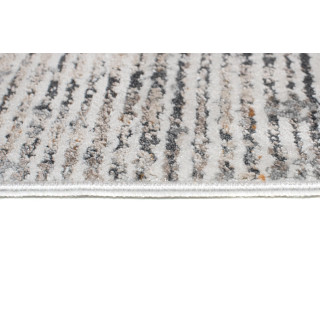 Krémový koberec s pásikavým vzorom