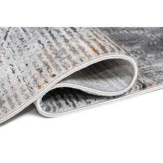 Krémový koberec s pásikavým vzorom