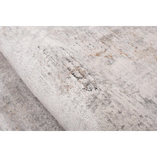 Moderný koberec so vzorom