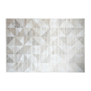 Sivý moderný koberec s trojuholníkovým vzorom