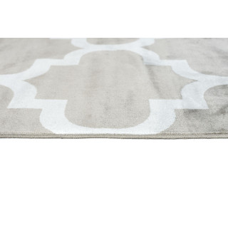 Krémový moderný koberec so vzorom