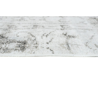 Krémovo-strieborný koberec so vzorom