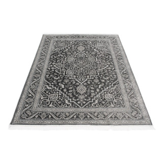 Sivý koberec s vintage vzorom
