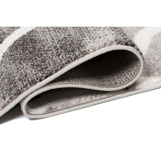 Moderný koberec so vzorom