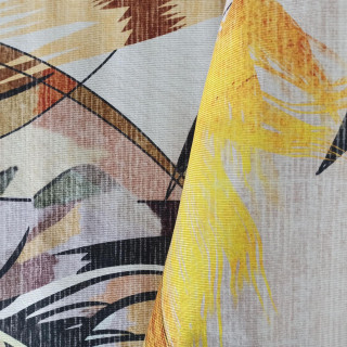 Béžový koberec s farebnými lístami