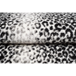 Moderna preproga z vzorcem geparda